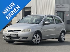 Opel Corsa - 1.2-16V Full Rhythm AIRCO/LAGE AANTOONBARE km stand