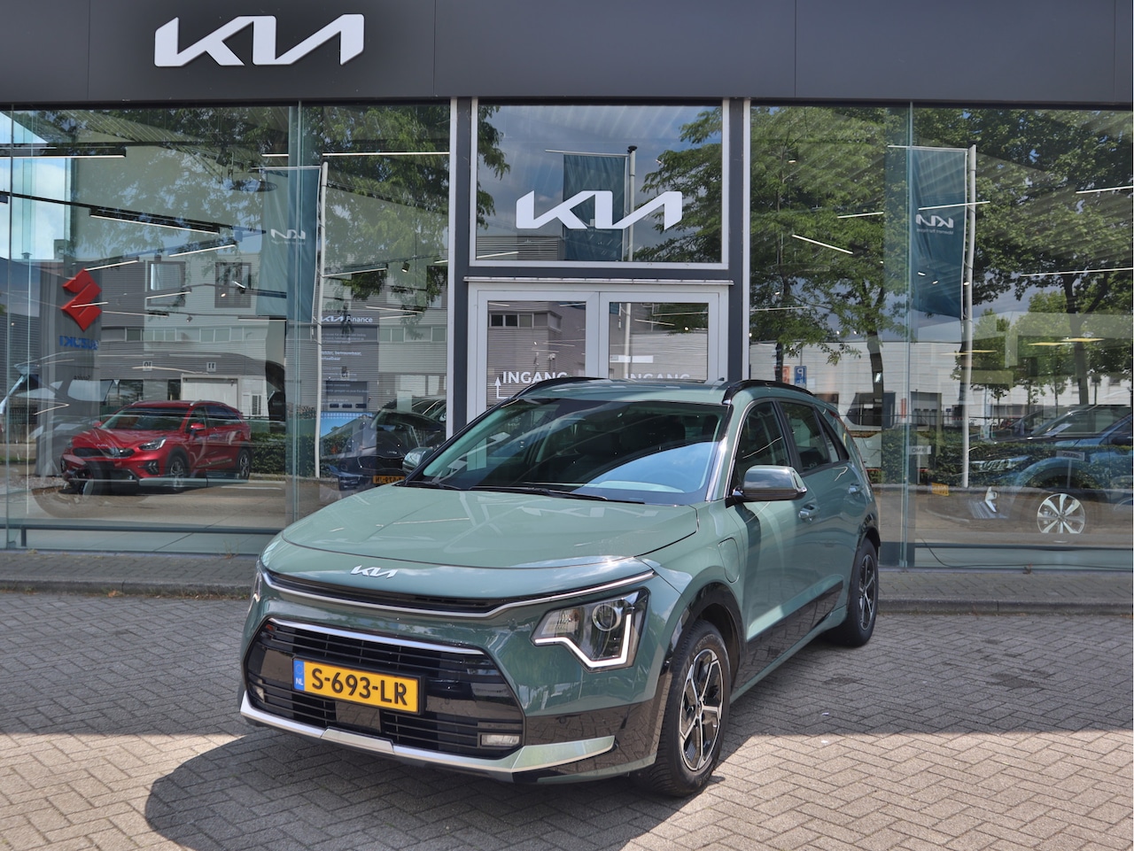 Kia Niro - 1.6 GDi PHEV Plug-In DynamicLine | Navi | BT | Camera | Trekhaak | Climate Control | Adapt - AutoWereld.nl