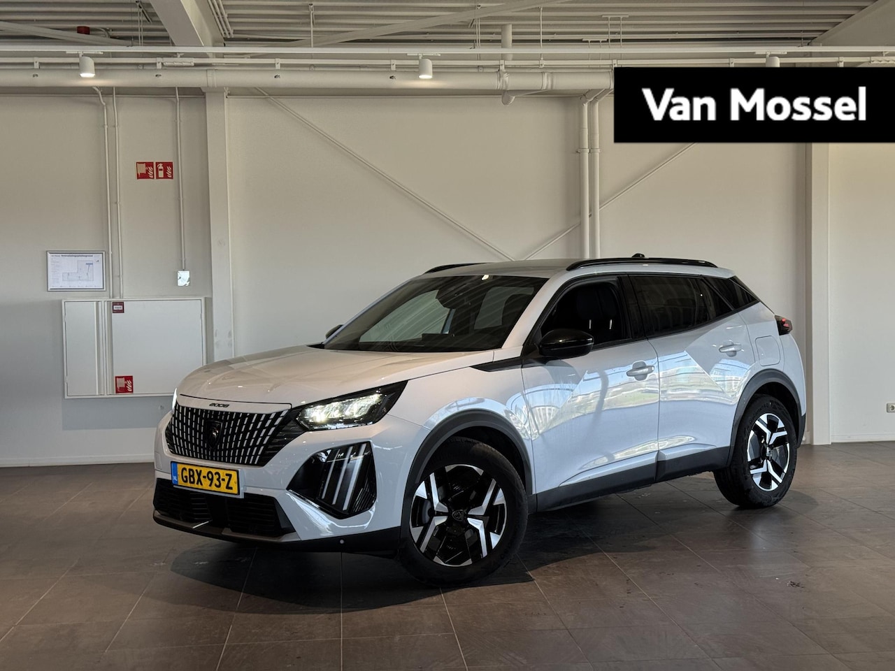 Peugeot 2008 - 1.2 PureTech 100 Allure | Camera | Navigatie | Climate control - AutoWereld.nl