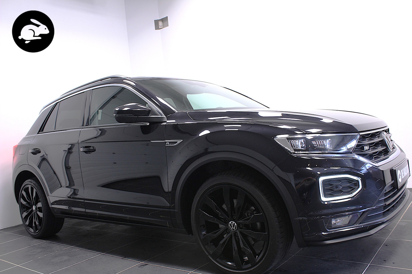Volkswagen T-Roc - 2.0 TSI 4M 190 pk R-Line/Pano dak/19 inch/Camera - AutoWereld.nl
