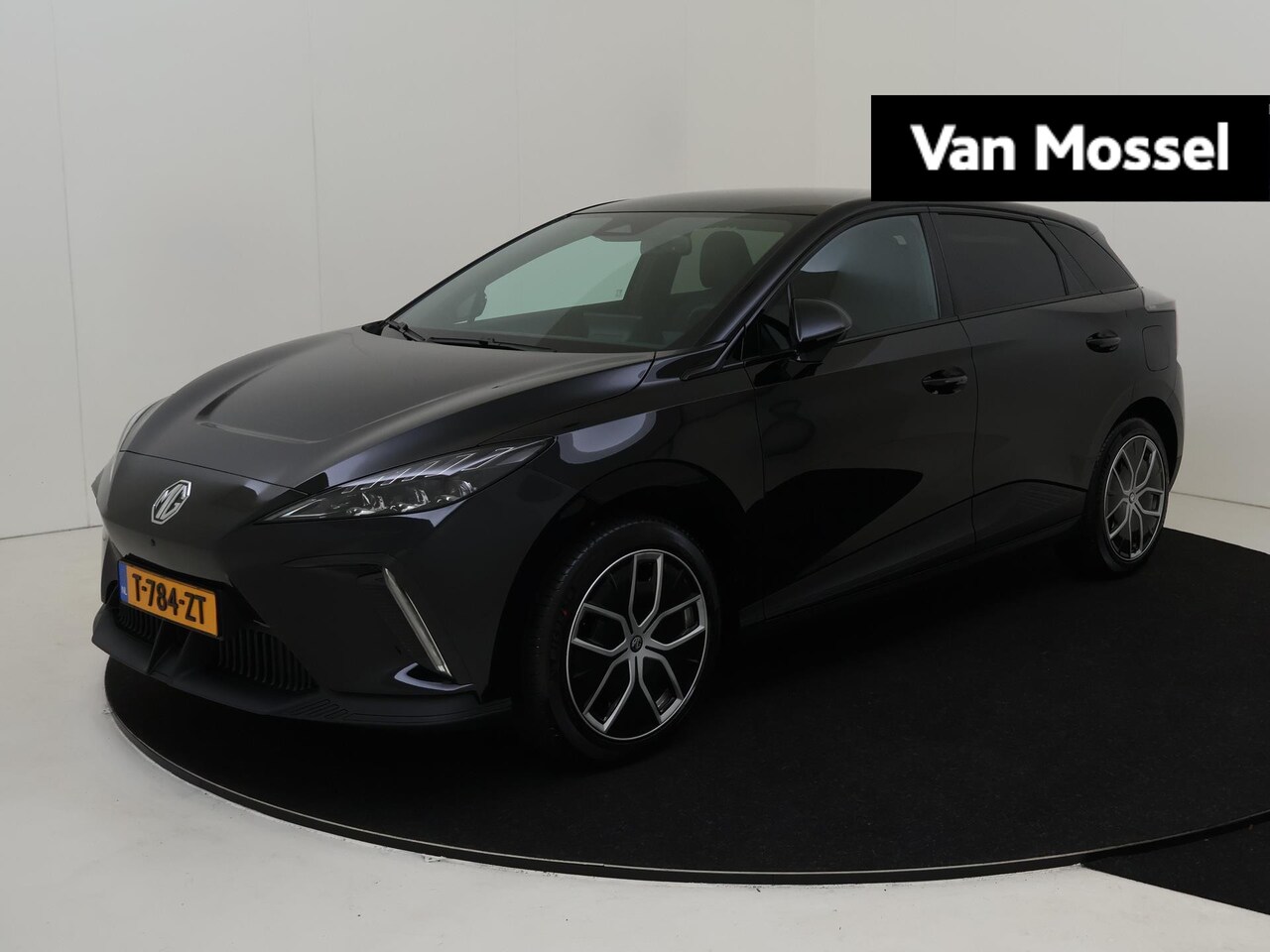 MG MG4 Electric - Trophy Extended Range 77 kWh MG 4 Trophy Extended Range 77 kWh 520 KM WLTP | Warmtepomp | - AutoWereld.nl