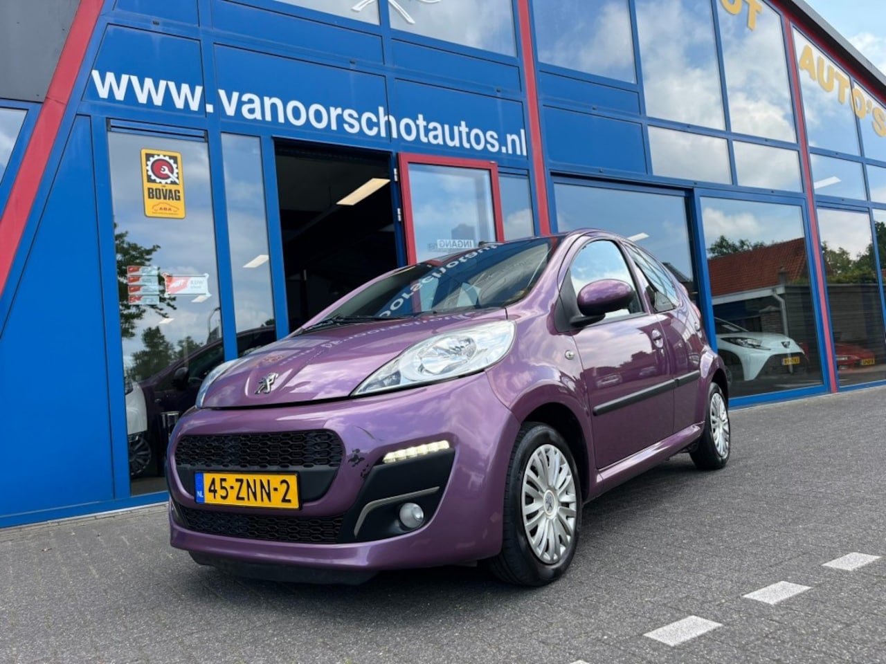 Peugeot 107 - 1.0 Active Led Airco bj2012 - AutoWereld.nl