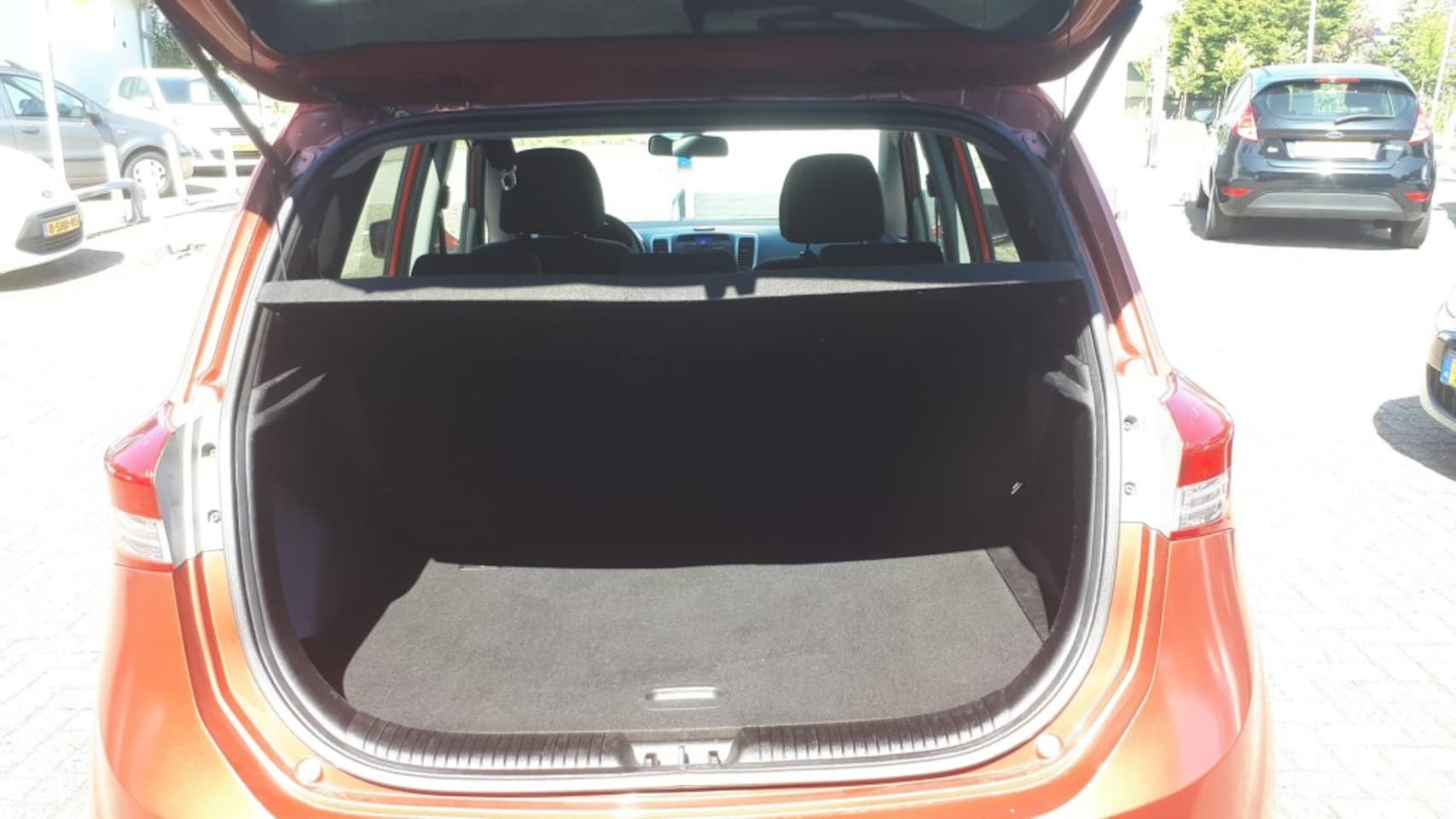Hyundai ix20 - 1.6i i-Vision CLIMATE CONTR/CRUISE/RADIO CD/ELEC RAMEN V+A/LMV/TREKHAAK
