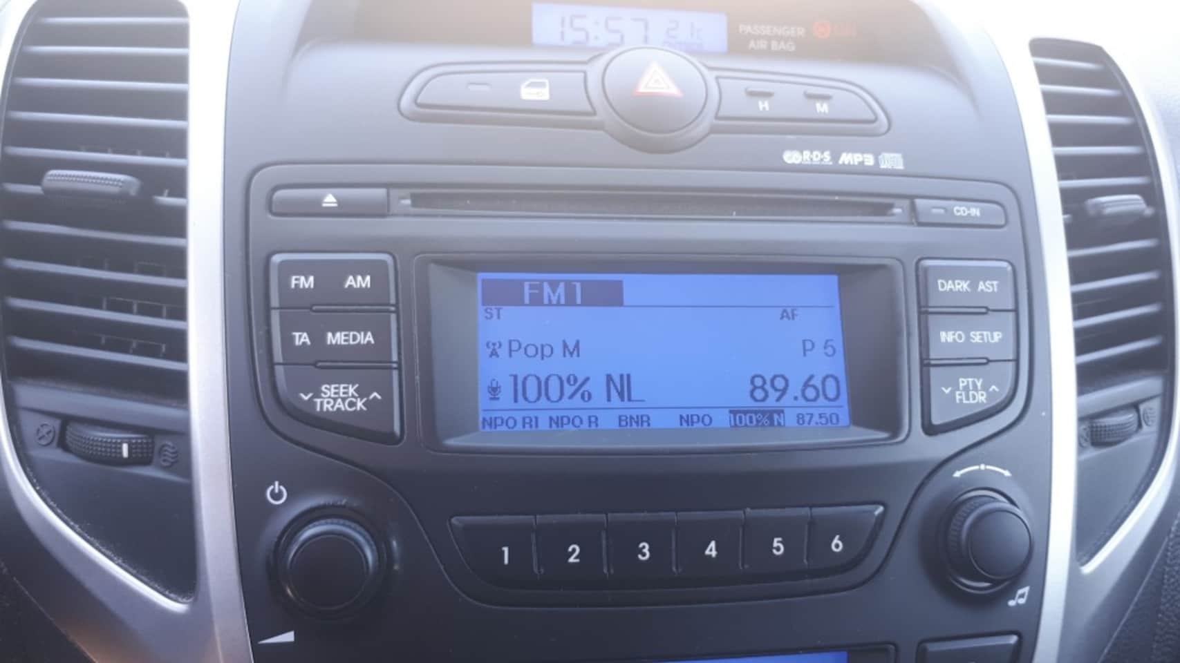 Hyundai ix20 - 1.6i i-Vision CLIMATE CONTR/CRUISE/RADIO CD/ELEC RAMEN V+A/LMV/TREKHAAK