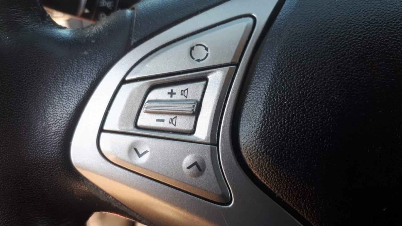 Hyundai ix20 - 1.6i i-Vision CLIMATE CONTR/CRUISE/RADIO CD/ELEC RAMEN V+A/LMV/TREKHAAK