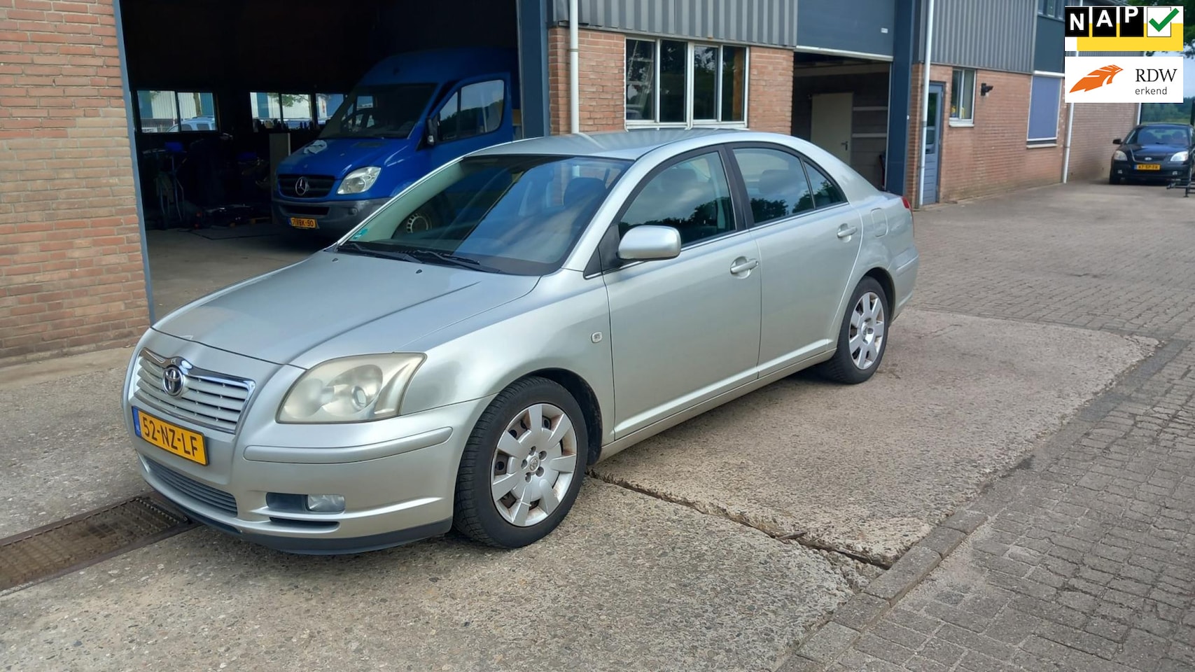 Toyota Avensis - 2.0 VVTi Linea Sol clima 5deurs - AutoWereld.nl