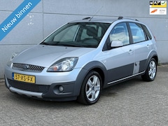 Ford Fiesta - 1.4-16V Crossroad Airco|Trekhaak|LM Velgen