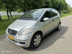 Mercedes-Benz A-klasse - 200 Classic*AIRCO*STOELVERWARMING*TREKHAAK