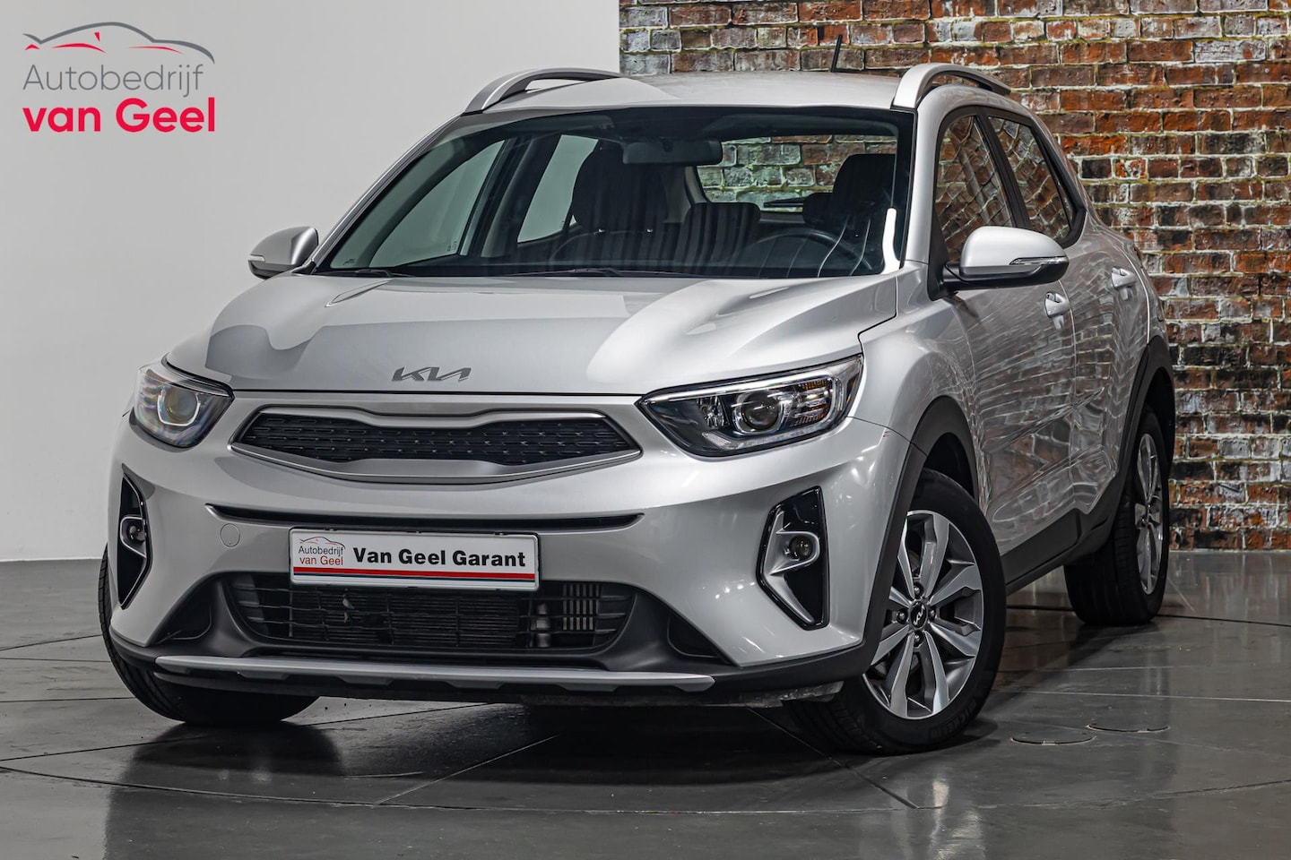 Kia Stonic - 1.0 T-GDi Vision I Apple carplay I Achteruitrij camera I Rijklaarprijs - AutoWereld.nl