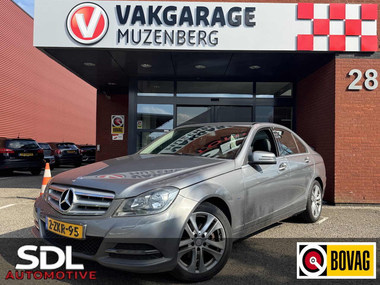 Mercedes-Benz C-klasse - 180 Business Class 125! Avantgarde // NAVI // CRUISE // ELEK. STOEL // CLIMA // PDC // - AutoWereld.nl