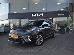 Kia e-Niro - ExecutiveLine 64 kWh 3-Fase | Cruise Control Adaptief | Navigatie | Camera | SchuifKanteld