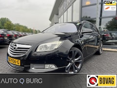 Opel Insignia Sports Tourer - 2.0 T Cosmo 4x4 250PK |OPC-Line | Xenon | Navi | LMV''20 | Panorama | PDC | Leder|