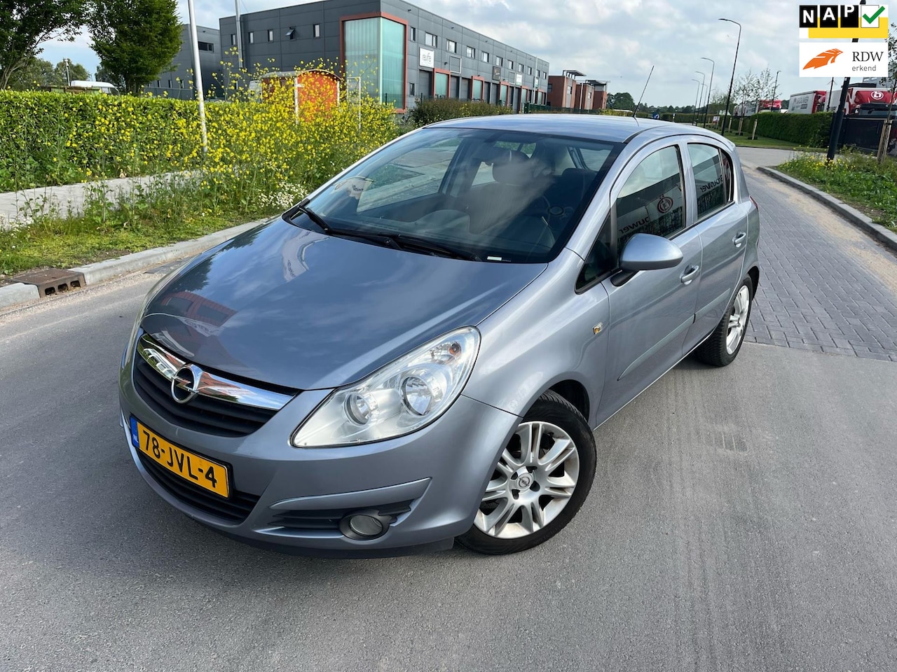 Opel Corsa - 1.4-16V Enjoy AUTOMAAT AIRCO 5D - AutoWereld.nl
