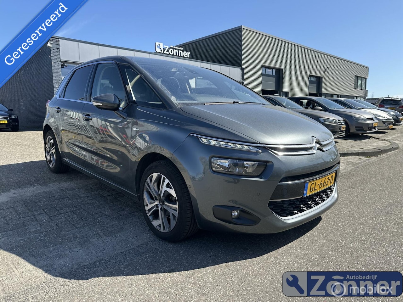 Citroën C4 Picasso - 1.2 PureTech Attraction 1.2 PureTech Attraction - AutoWereld.nl
