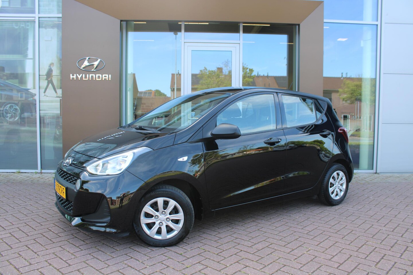 Hyundai i10 - 1.0i i-Motion 5-drs Airco - AutoWereld.nl