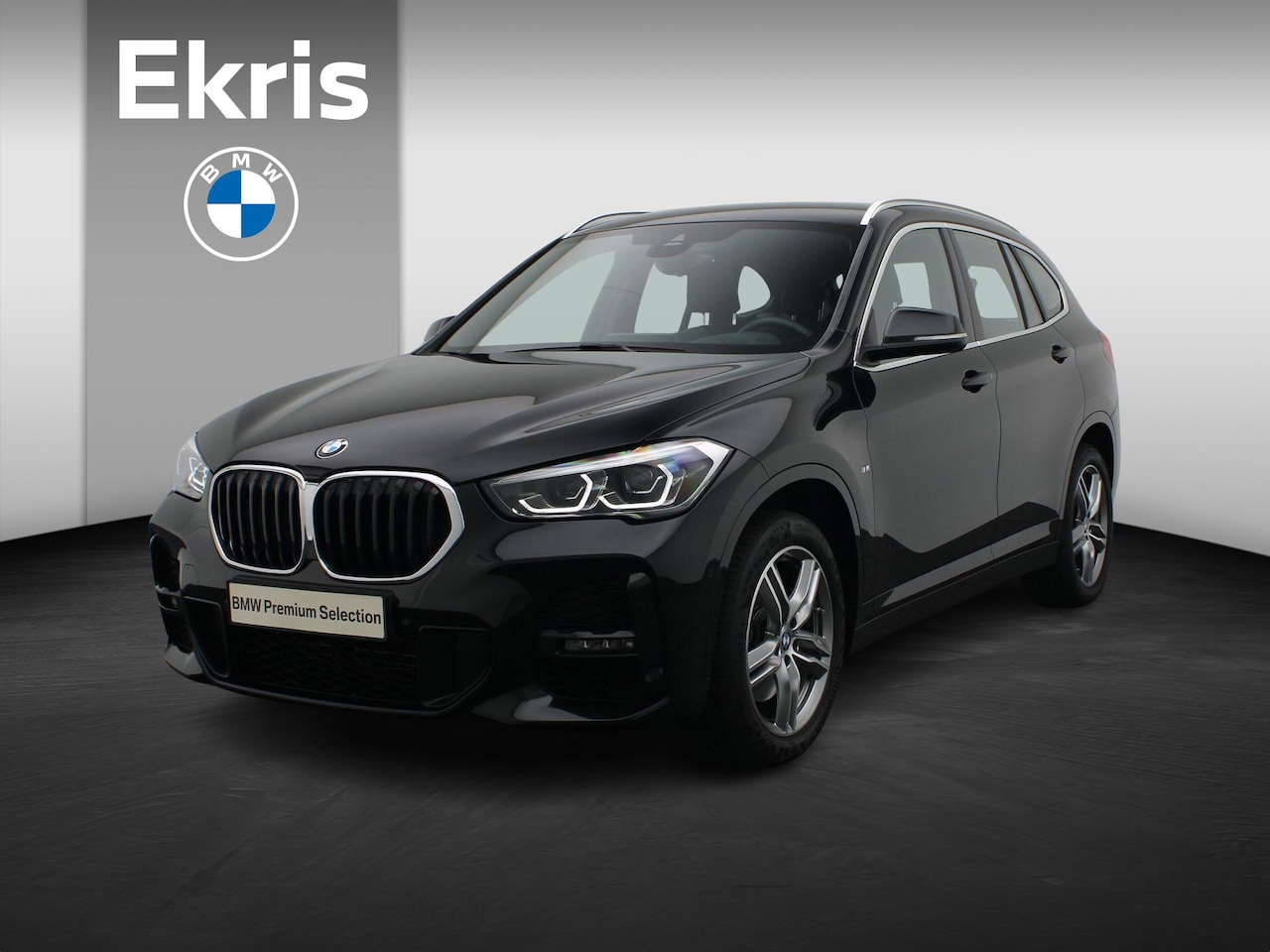 BMW X1 - sDrive20i Executive | M Sportpakket | Parking Pack | Safety Pack | Comfort Access | Achter - AutoWereld.nl