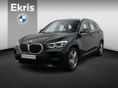 BMW X1 - sDrive20i Executive | M Sportpakket | Parking Pack | Safety Pack | Comfort Access | Achter