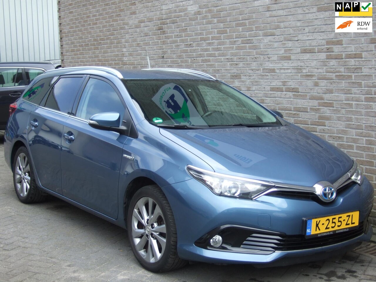 Toyota Auris Touring Sports - 1.8 Hybrid Dynamic - Kmstand logisch! - - AutoWereld.nl