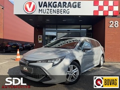 Toyota Corolla Touring Sports - 1.8 Hybrid Dynamic // NAVI // CAMERA // CLIMA // ADAPTIVE CRUISE // PDC // STOELVERWARMING