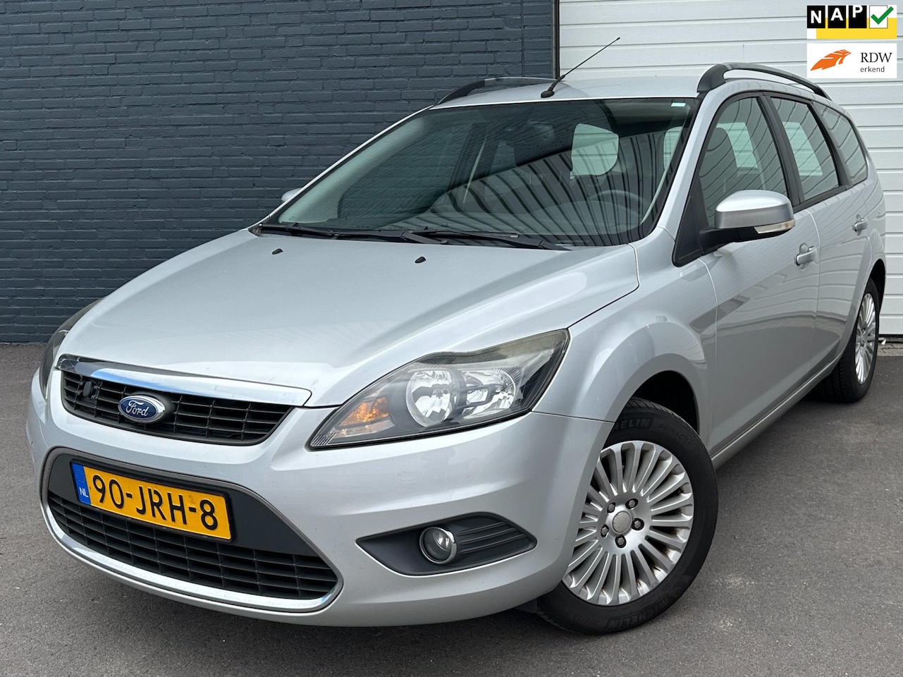 Ford Focus Wagon - 1.8 Titanium Flexi Fuel CLIMA/CRUISE/NAVI/PDC/LMV - AutoWereld.nl