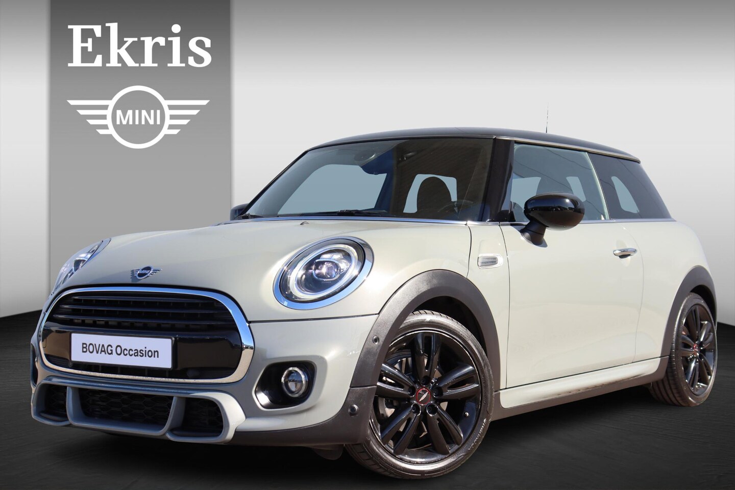 MINI Cooper - Mini 1.5 17" LM JCW Track Spoke zwart / Connected Navigation Plus / John Cooper Works Trim - AutoWereld.nl