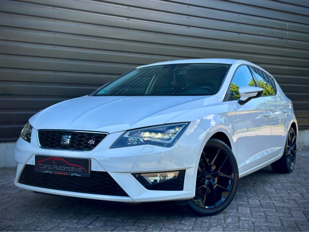 Seat Leon - 2.0 TDI FR 150PK! AUT|NAVI|DCC|LED|CLIMA - AutoWereld.nl