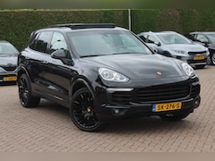 Porsche Cayenne - 3.0 D Platinum Edition / Trekhaak / Panoramadak / Camera / 20'' / Bose / Leder / Cruise Co