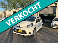 Toyota Aygo - 1.0 VVT-i Access bluetooth scherm