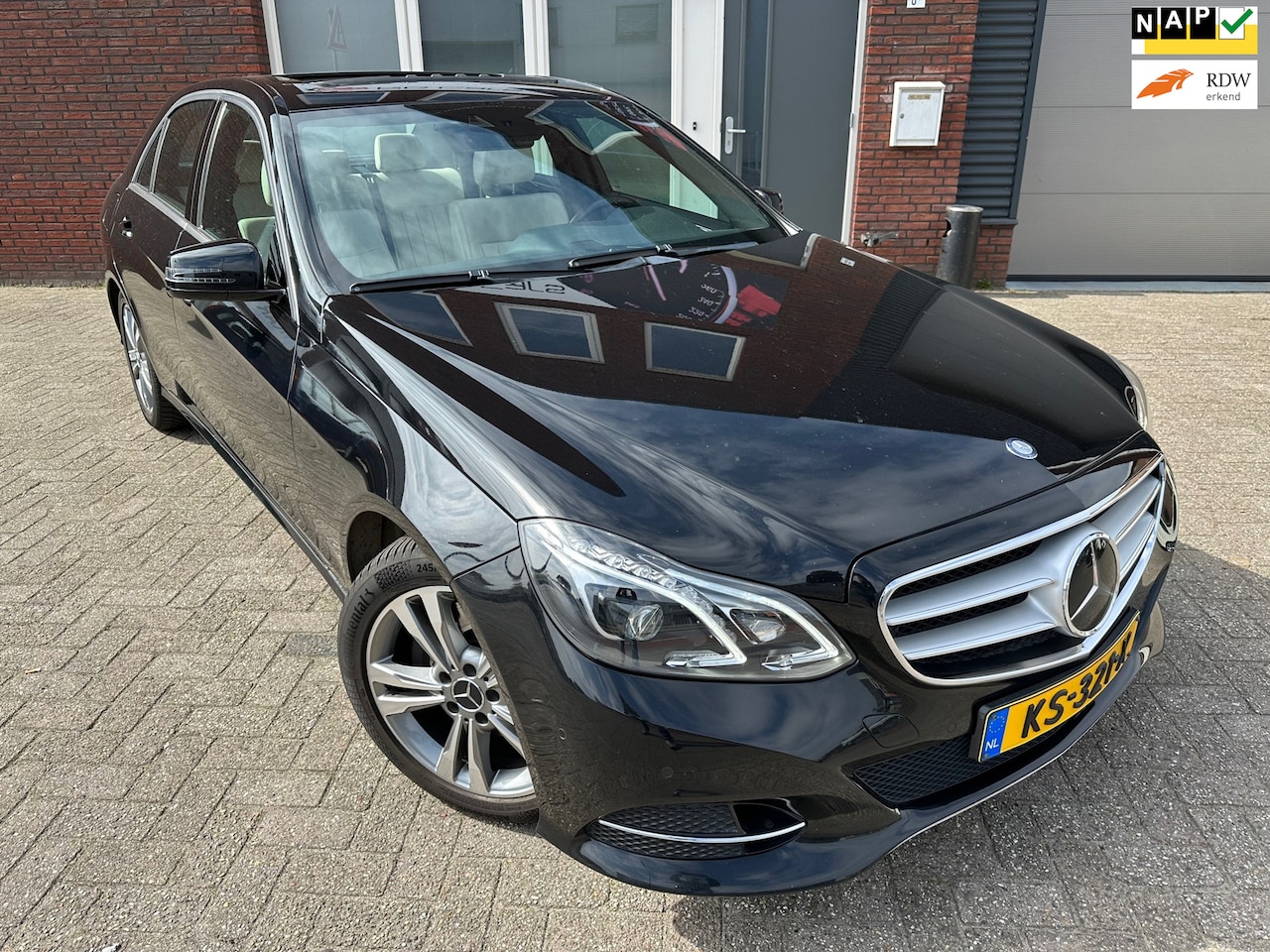 Mercedes-Benz E-klasse - 350 4MATIC Prestige Avantgarde / Pano / Leder / Navi - AutoWereld.nl