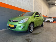 Hyundai i20 - 1.2i DynamicVersion 3-Deurs Airco, Elek.ram, Radio/CD