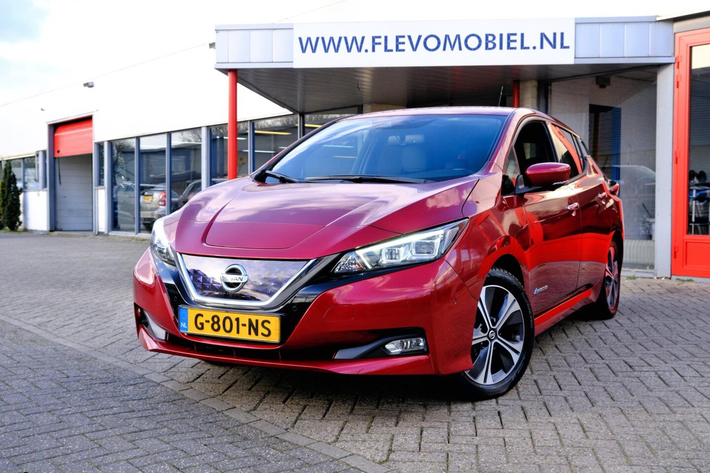 Nissan LEAF - Tekna 40 kWh Aut. BOSE|Navi|Clima|Cam|PDC - AutoWereld.nl