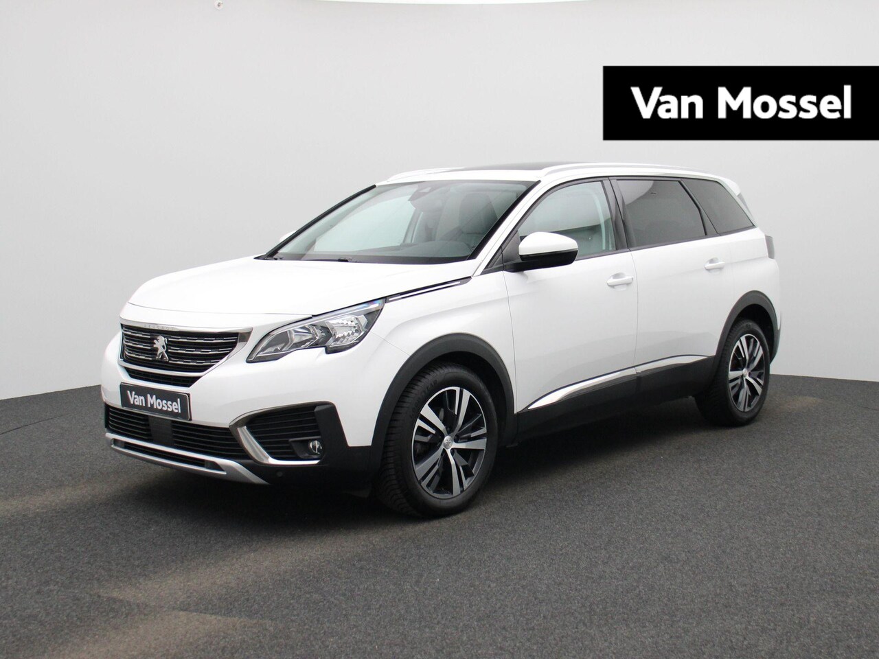 Peugeot 5008 - 1.5 BlueHDIAllure PANORAMADAK | HALF LEER | NAVIGATIE | PDC | CLIMA | CRUISE | DAB | - AutoWereld.nl