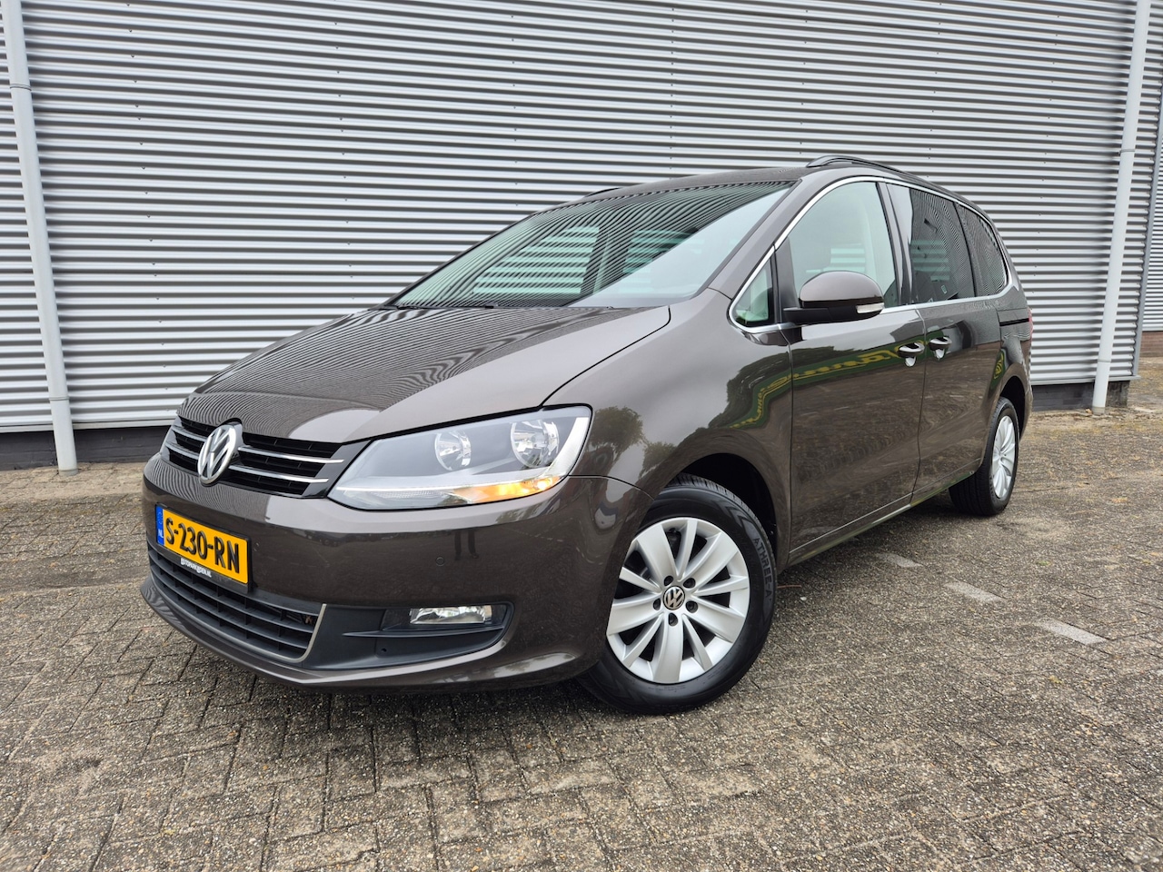 Volkswagen Sharan - 1.4 TSI Comfortline 7 Persoons, airco,navigatie,stoelverwarming,parkeersensoren, - AutoWereld.nl
