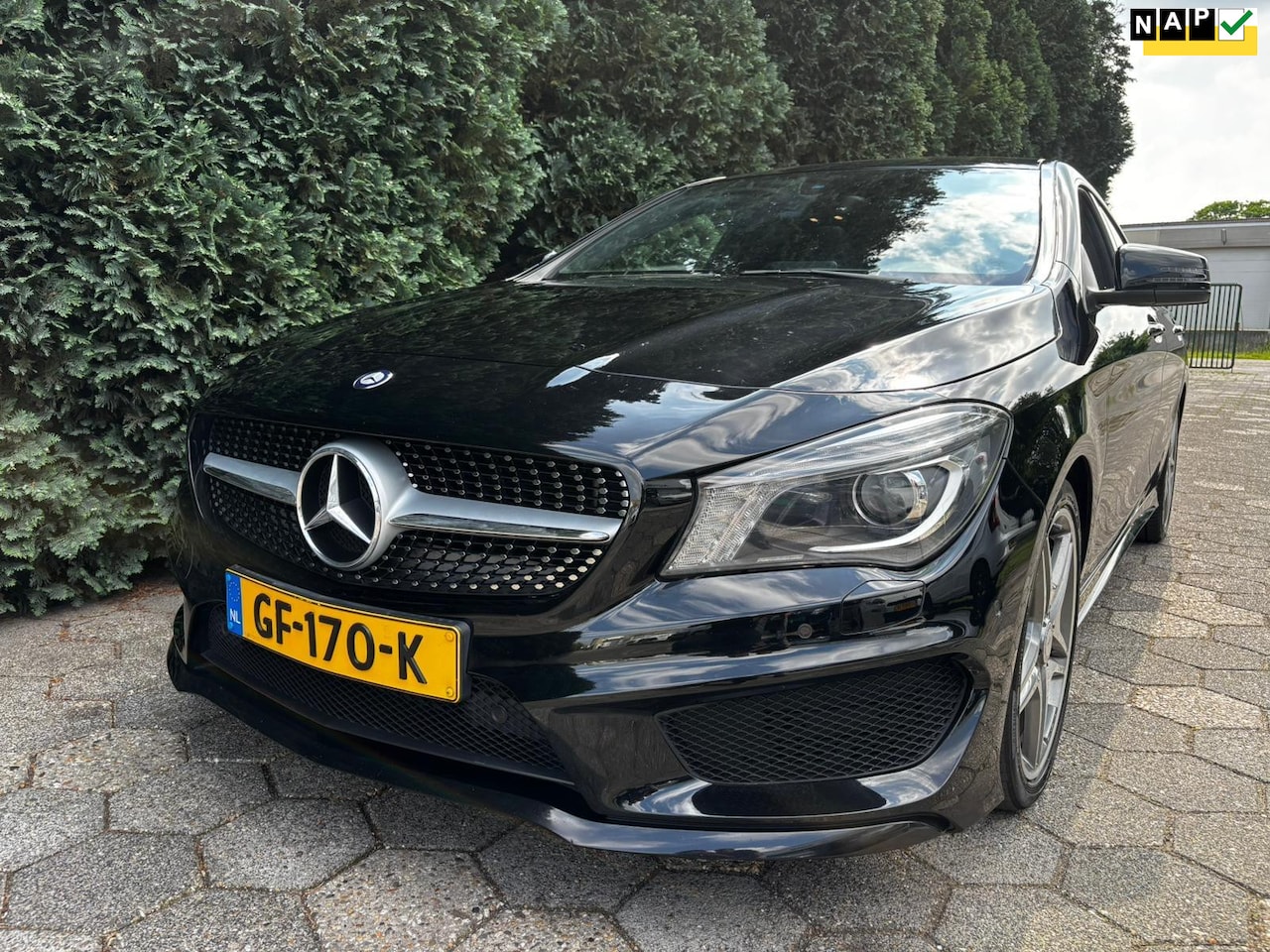 Mercedes-Benz CLA-Klasse - 180 | AMG Pack | Pano - AutoWereld.nl