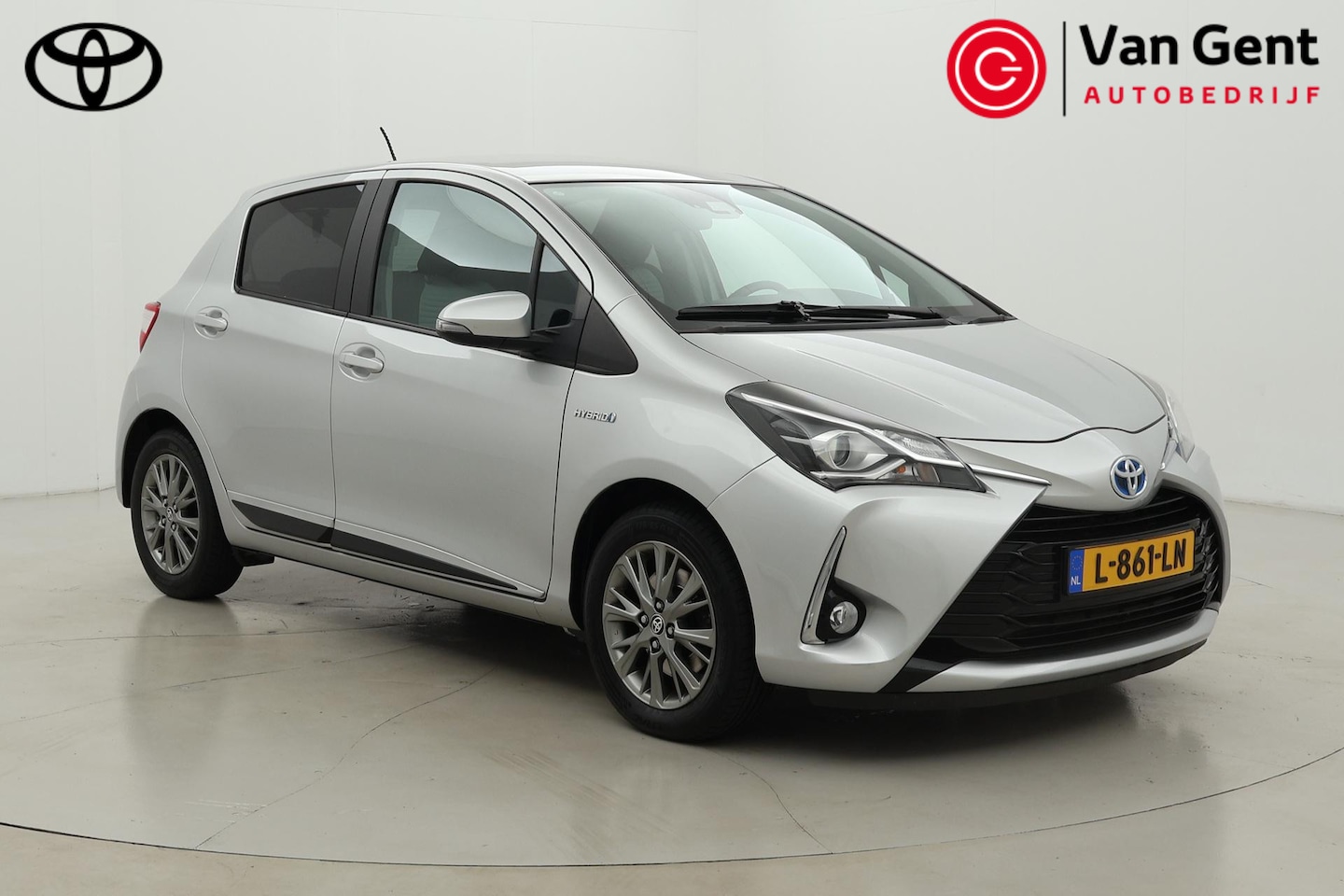 Toyota Yaris - 1.5 Hybrid Design | Apple Carplay / Android Auto | Cruise | Clima | Parkeersensoren achter - AutoWereld.nl