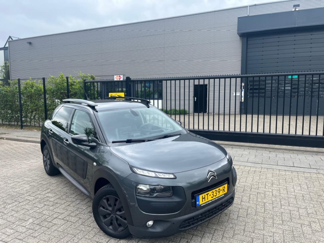 Citroën C4 Cactus - 1.6 HDI Panorama|Leer Luxe model 2015 - AutoWereld.nl
