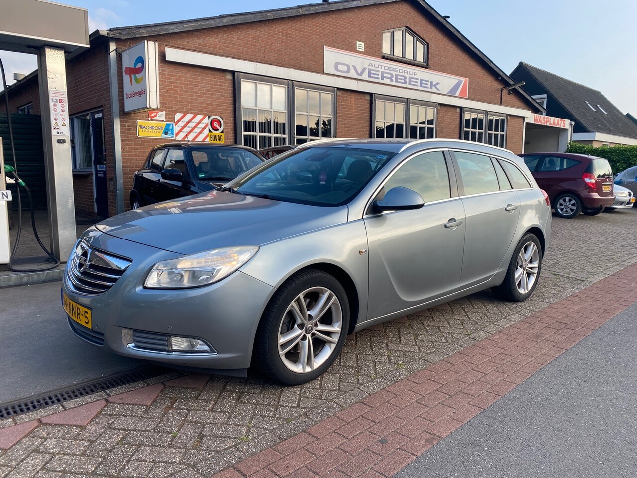 Opel Insignia Sports Tourer - 1.6 T Sport 1.6 T Sport - AutoWereld.nl