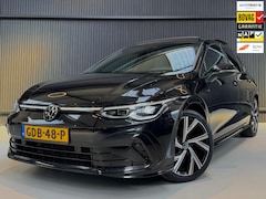 Volkswagen Golf - 8 1.5 eTSI R-Line HUD 3x R-Line Pano