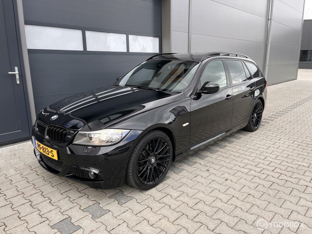 BMW 3-serie Touring - 320i AUTOMAAT | PANO | LEDER | CLIMA - AutoWereld.nl