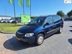 Chrysler Voyager - 2.4i SE Luxe / 6- persoons / AUTOMAAT / APK mei 2026