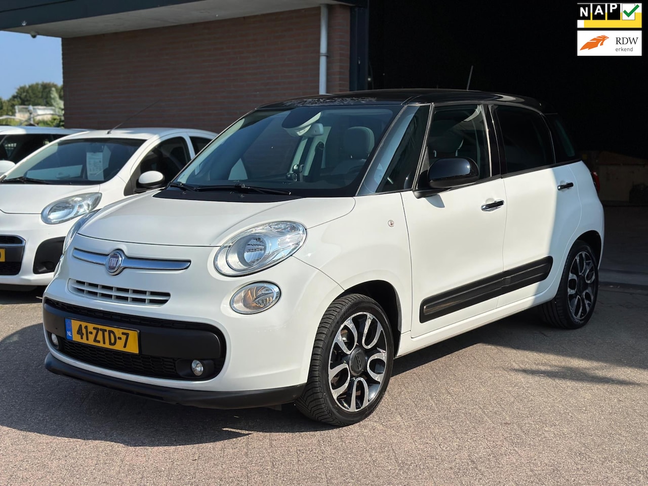 Fiat 500 L - 0.9 TwinAir Easy AIRCO, PANODAK, PDC, CRUISE, NAP!! - AutoWereld.nl