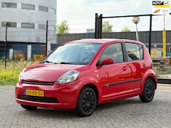Daihatsu Sirion 2 - 1.0-12V Trend/TOPPERTJE/APK11-04-2026