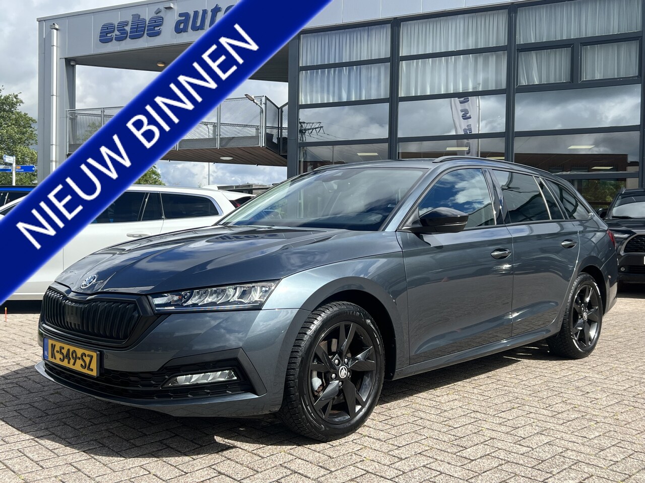 Skoda Octavia Combi - 1.0 e-TSI Automaat Business Edition Navi Trekhaak Camera Carplay ACC DAB Stoel + Stuurverw - AutoWereld.nl