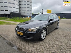 BMW 5-serie Touring - 525d/AUTOMAAT/PANO/LEDER/TOPONDERHOUDEN