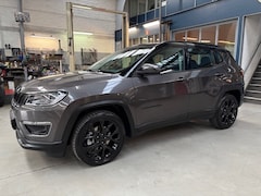 Jeep Compass - 1.3 MultiAir 150pk DDCT Night Eagle | Trekhaak | Apple carplay / Android auto | Navigatie