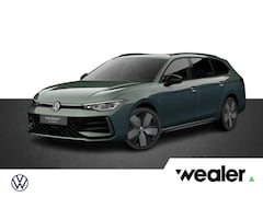 Volkswagen Passat Variant - R-Line-Edition 1.5 eHybrid 200 kW / 272 pk DSG | Trekhaak wegklapbaar | Harman Kardon | Bl