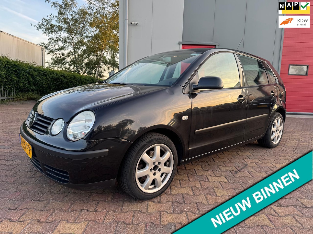 Volkswagen Polo - 1.4-16V Comfortline 1.4-16V Comfortline ( Inruilkoopje + Automaat + Schuifdak ) - AutoWereld.nl