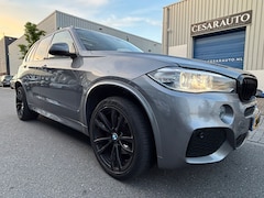 BMW X5 - xDrive30d High Executive M PAKKET / PANO / BOM VOL