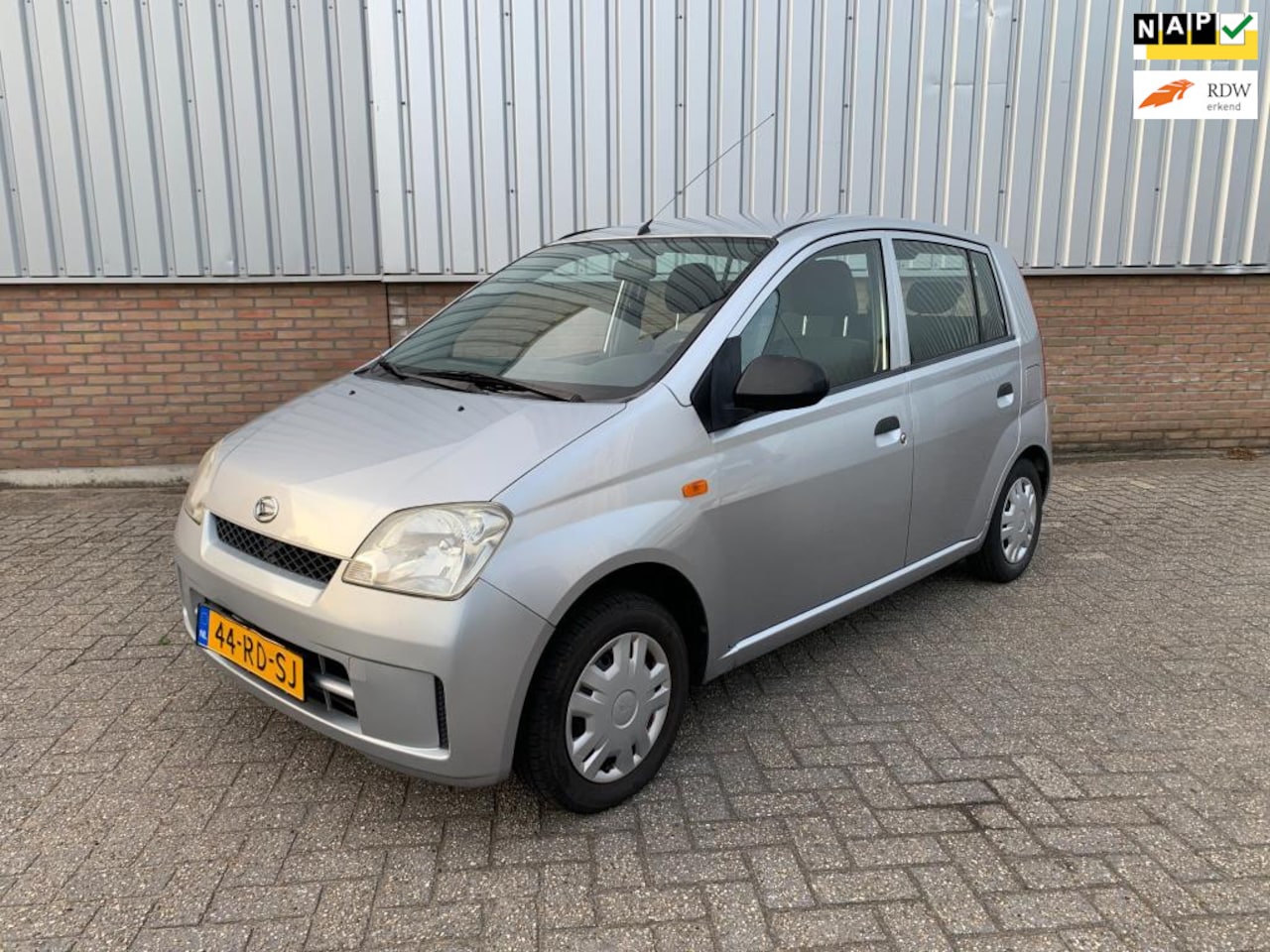 Daihatsu Cuore - 1.0-12V Automaat/ NAP/APK - AutoWereld.nl