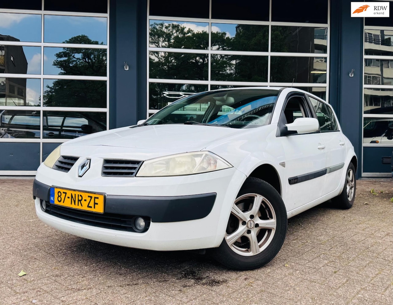 Renault Mégane - 1.6-16V Expression Basis APK | KOOPJE | INRUILER | WEG=WEG - AutoWereld.nl